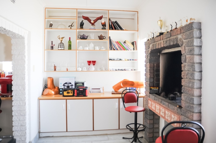 5 Bedroom Property for Sale in McDougall